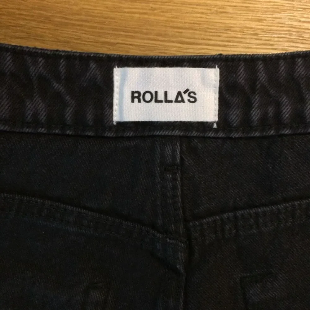 Rolla’s duster high rise denim black shorts distressed 27